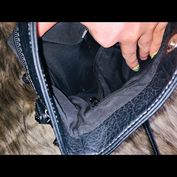 ๐ CUTE AND PRACTICAL NINE WEST CROSSBODY BAG - Picture 4 of 13